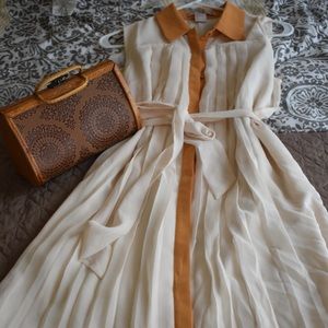 FOREVER 21 | Pleated Mini dress